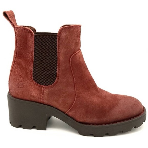 BORN Women's Dark Brick Distressed Chelsea 
Suede Ankle Boots 
Size 7.5 
NWT - Picture 1 of 10
